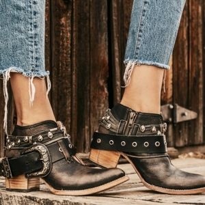 FreeBird by Steven Saloon Western Boots size 8. Never been worn!  Super cute!!